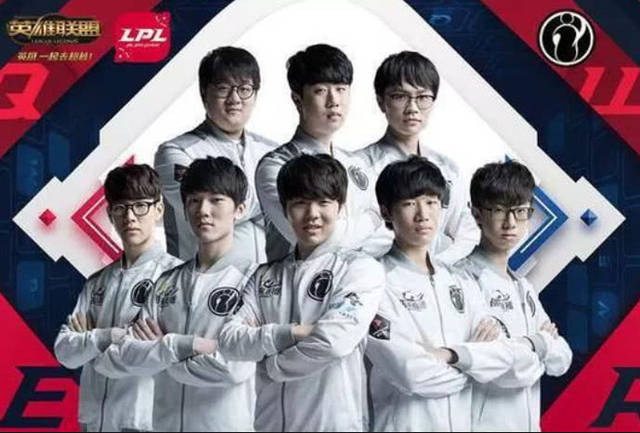 对年轻球员 对年轻球员