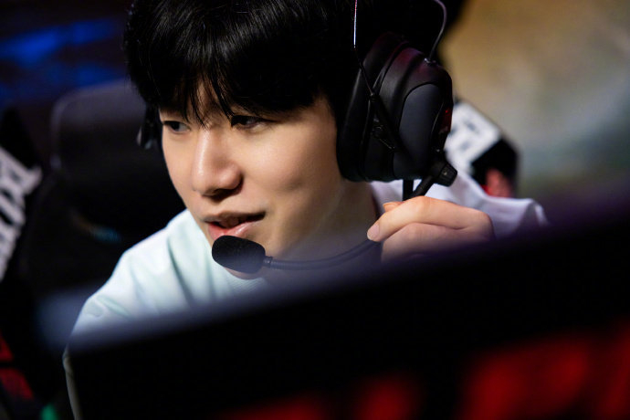 他曾在采访 他曾在采访